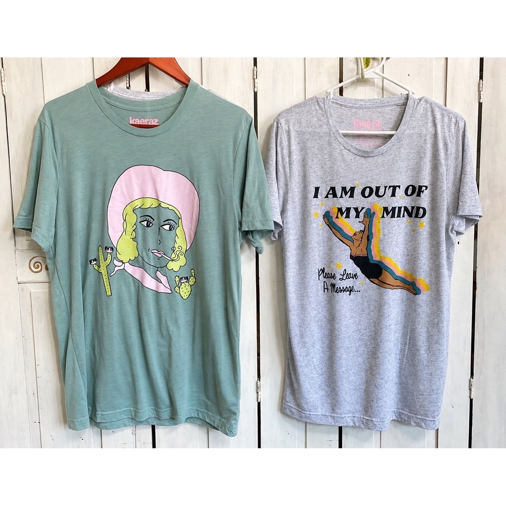 Kaeraz T shirt Bundle of 2 Tees Buffalo Jill Cowgirl Sz L & Out of My Mind Sz M